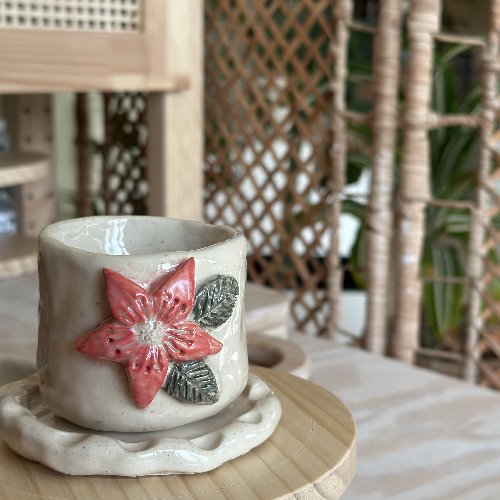 ورشة عمل كوب و صحن بطريقة البناء اليدوي